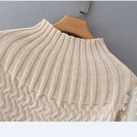 Combination Knit Cropped Sweater - Picture 2 of 12